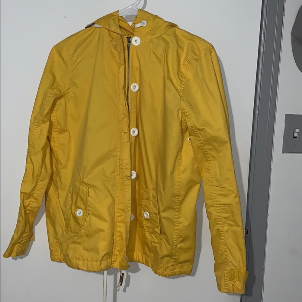 Rain coat
